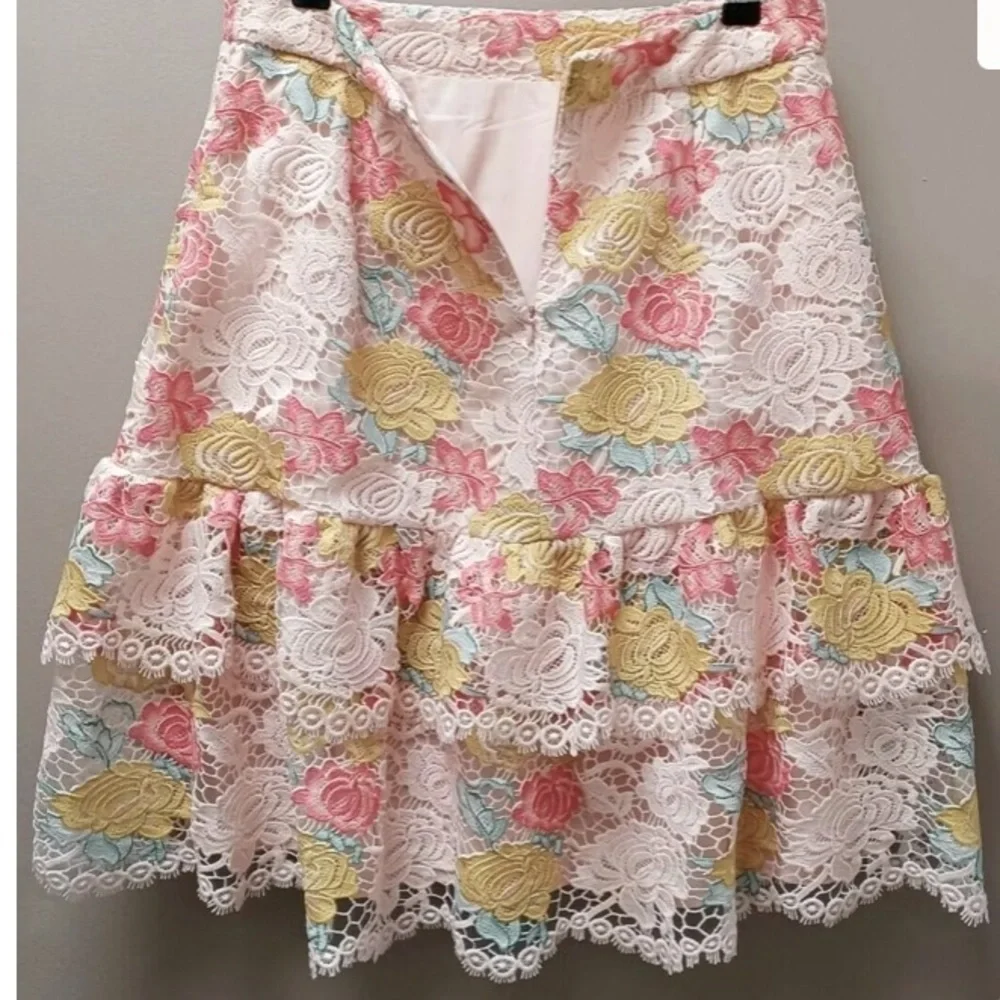 Anthropologie Gardina Lace Floral Skirt By Hutch Size Small NWT Pink Yellow blue - Picture 4 of 8